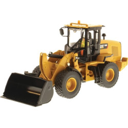 Tractopelle miniature USK SCALEMODELS C85266