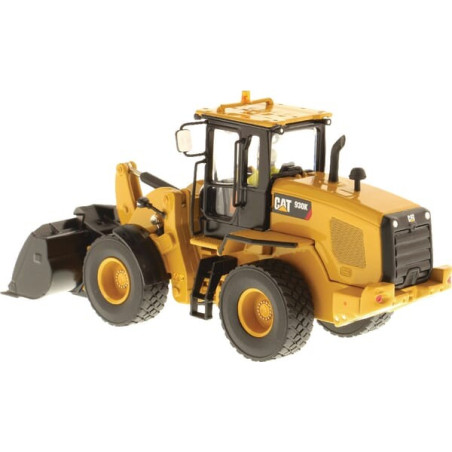 Tractopelle miniature USK SCALEMODELS C85266