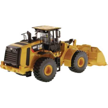 Tractopelle miniature USK SCALEMODELS C85928
