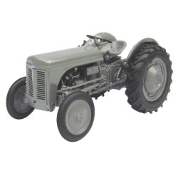 Tracteur miniature UNIVERSAL HOBBIES UH4189
