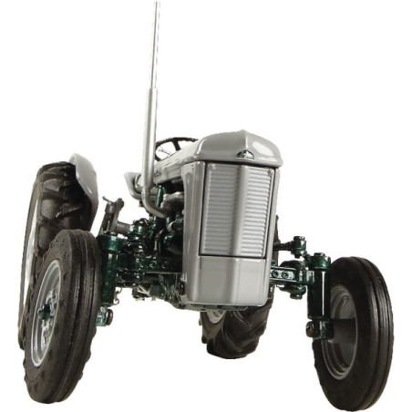 Tracteur miniature UNIVERSAL HOBBIES UH4988