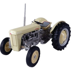 Tracteur miniature UNIVERSAL HOBBIES UH4991