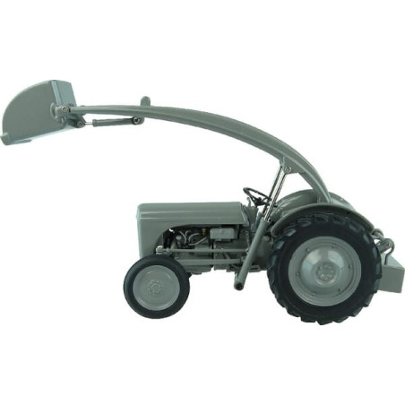 Tracteur miniature UNIVERSAL HOBBIES UH5247
