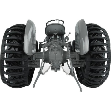 Tracteur miniature UNIVERSAL HOBBIES UH5303