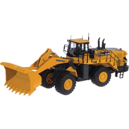 Véhicule Komatsu miniature WA600-8 UNIVERSAL HOBBIES UH8127