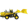 Véhicule Komatsu miniature WA600-8 UNIVERSAL HOBBIES UH8127