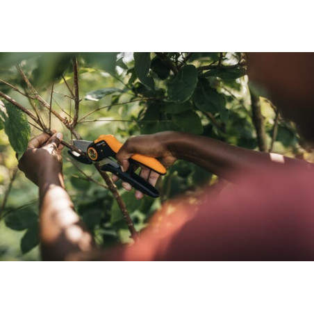 Sécateur FISKARS 1057171