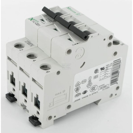 Disjoncteur EATON FAZC323