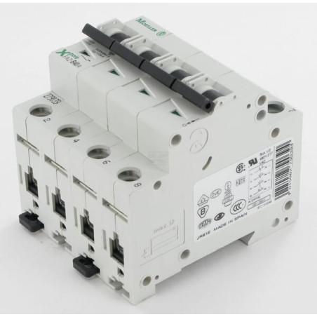 Disjoncteur EATON FAZB164