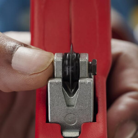 Coupe-tube KNIPEX TA903103BK