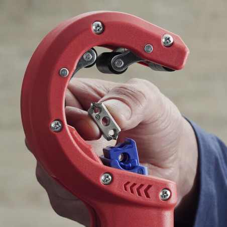 Coupe-tube KNIPEX TA902301BK